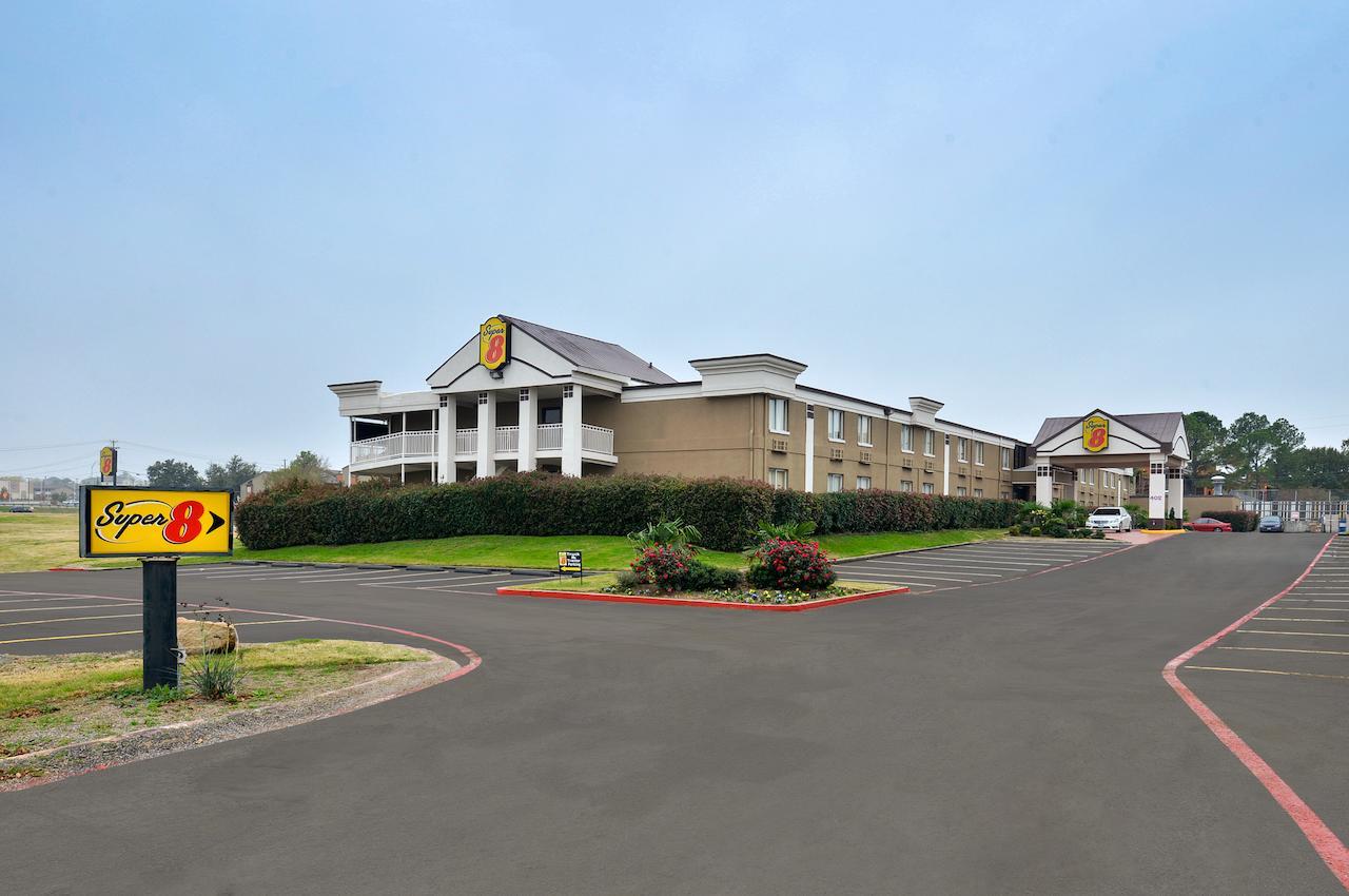 Super 8 By Wyndham North